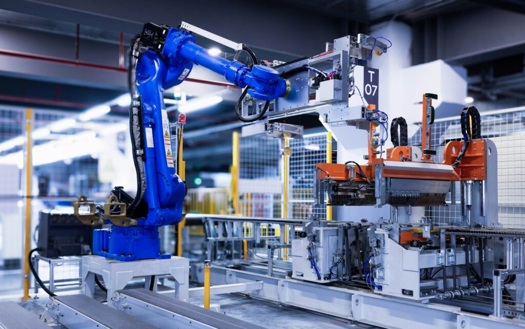Endüstriyel robotlarla makine servisi ve modernizasyonu